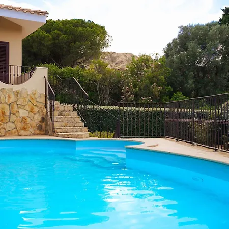 Piano Terra In Con Piscina Casa vacanze Poggio dei Pini